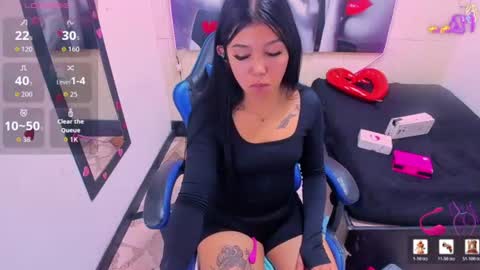       online show from August 7, 12:36 pm