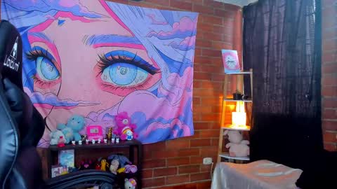 emily_salvatore online show from September 20, 8:01 pm