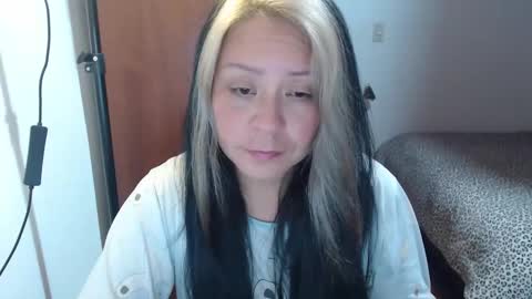 Snapshot of emily_sexy69 chatting on March 7, 5:51 am Emily online show from March 7, 5:51 am