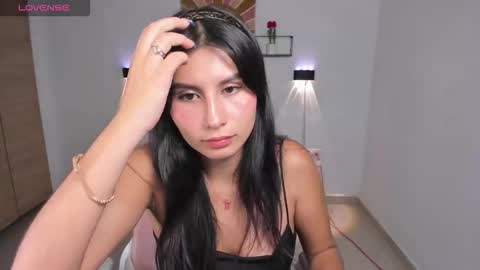 Emi online show from October 16, 9:24 pm