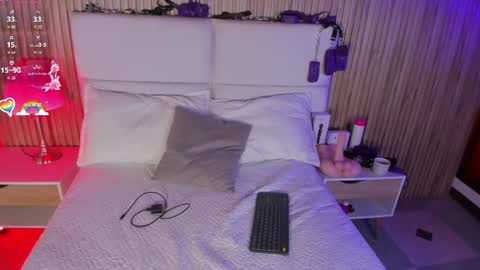 Emilly online show from June 10, 4:01 am
