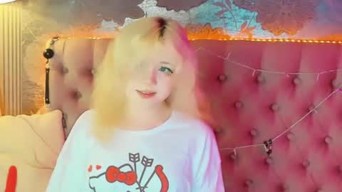 Baby Emelli online show from July 12, 6:38 am