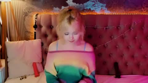 Baby Emelli online show from June 19, 7:58 am