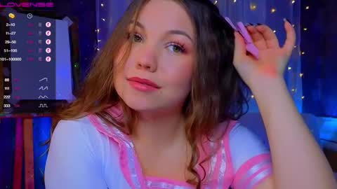 artist Emily online show from February 10, 2:30 am