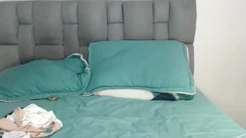 emily online show from October 1, 6:18 pm