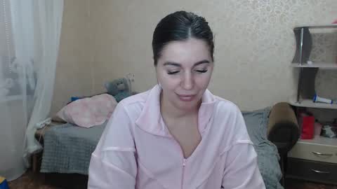 emilyfork online show from February 12, 11:58 am