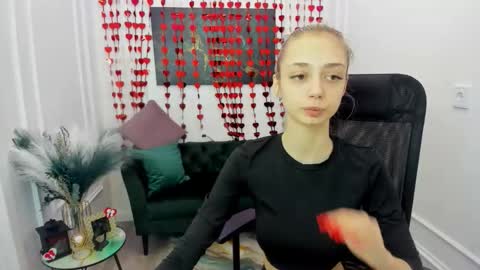 Emily online show from February 16, 7:34 pm