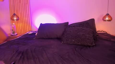 Emily  online show from October 30, 8:53 pm