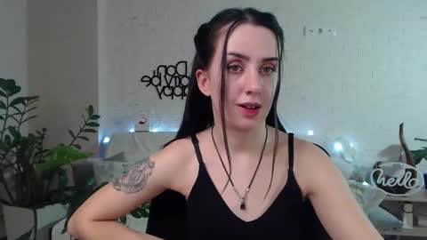 Emyli online show from February 25, 11:59 pm