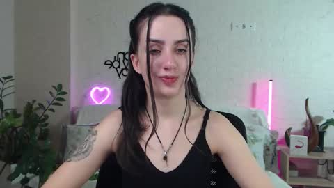 Emyli online show from March 3, 9:59 pm