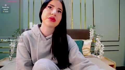 Emily online show from March 23, 9:20 pm