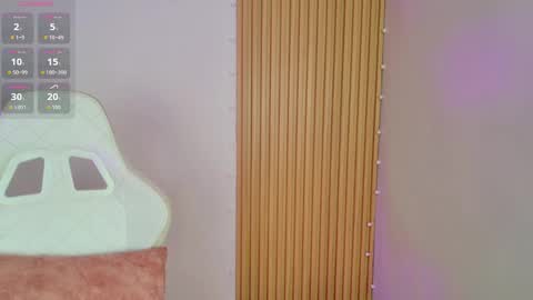 Emily  online show from November 20, 9:30 am