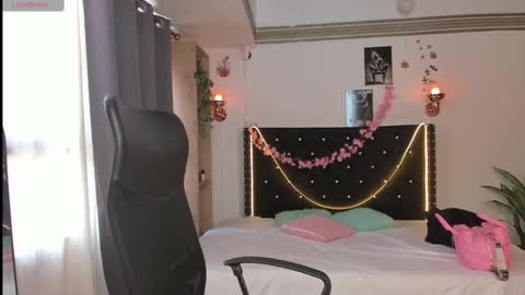 emilyrousex online show from March 9, 4:33 pm