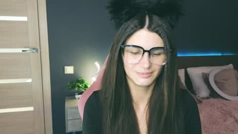 Emily online show from February 8, 4:14 am