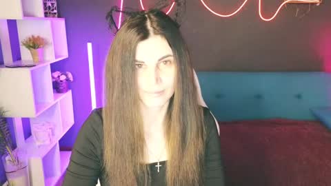 Emily online show from March 1, 2:04 am