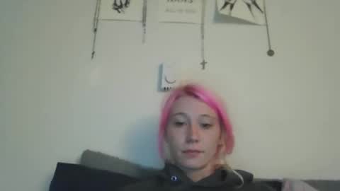 Snapshot of emilywarren296 chatting on October 29, 3:03 pm emilywarren296 online show from October 29, 3:03 pm