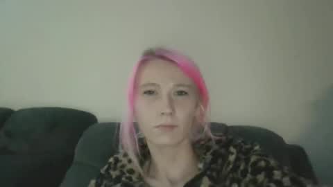 Snapshot of emilywarren296 chatting on October 30, 4:18 pm emilywarren296 online show from October 30, 4:18 pm