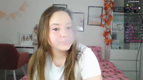 Snapshot of emilyxgrasez chatting on January 6, 5:30 am Emily online show from January 6, 5:30 am