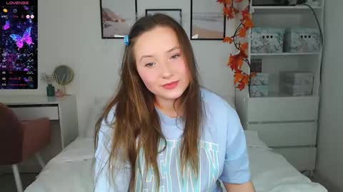 Snapshot of emilyxgrasez chatting on February 10, 7:38 pm Emily online show from February 10, 7:38 pm