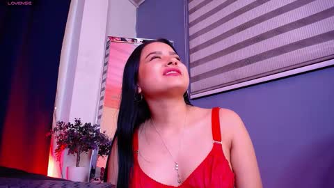 Emily  online show from February 7, 7:22 am