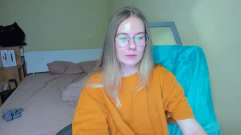 Emily online show from February 21, 6:59 pm