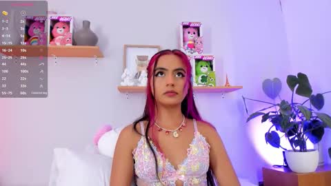 Emily Bank online show from November 6, 8:01 pm