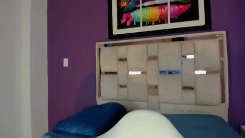 emilyy_cooperr online show from February 19, 12:59 pm