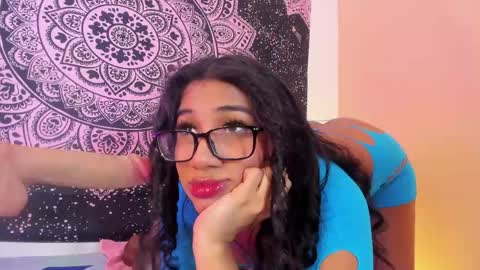 emilyy_walker online show from June 3, 1:03 pm