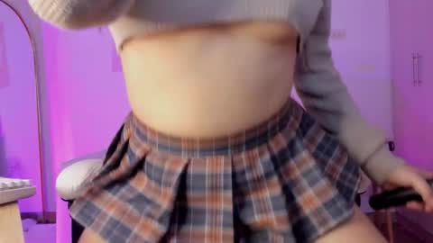 Emily  online show from November 8, 9:40 pm