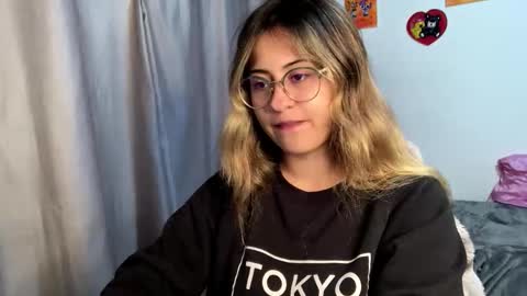 Emma Is here online show from November 14, 12:13 am