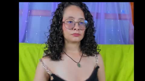 Emma online show from September 24, 8:15 pm