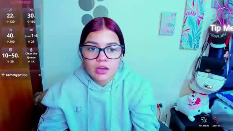 emma_boo_ online show from December 14, 8:04 pm