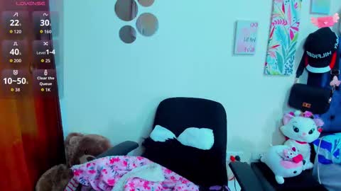 emma_boo_ online show from November 21, 5:22 pm