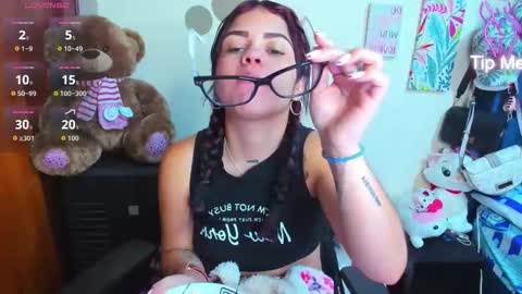 emma_boo_ online show from December 21, 5:52 pm