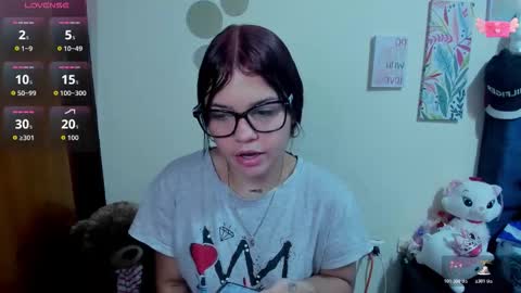 emma_boo_ online show from November 2, 3:45 pm
