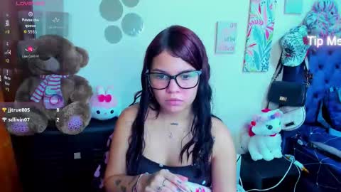 emma_boo_ online show from January 31, 7:11 pm