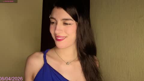 Emma 3 online show from April 11, 1:10 am