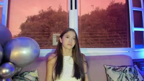 emma_jhoons online show from January 10, 12:32 pm