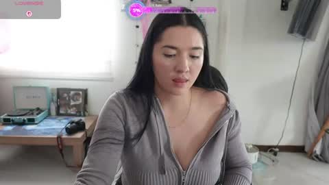 emma_johnson_ online show from July 28, 4:39 pm