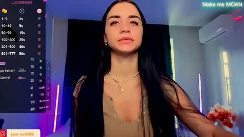 Emma online show from November 22, 12:03 pm