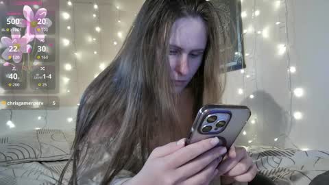 emma_just online show from March 29, 8:38 am