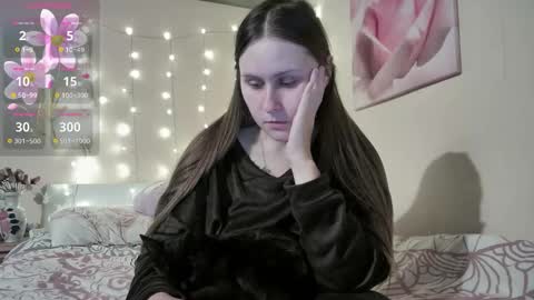 emma_just online show from October 20, 8:52 am