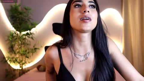 Emma online show from May 19, 9:55 pm
