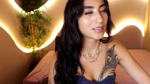 Emma online show from March 26, 10:15 pm