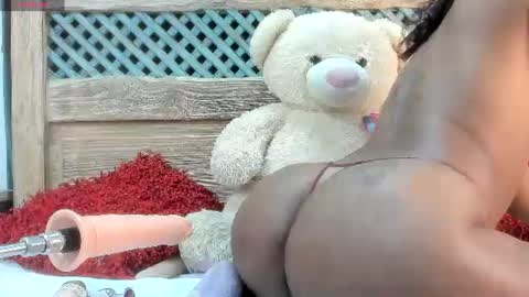 Emma Loaiza  online show from June 11, 2:53 am