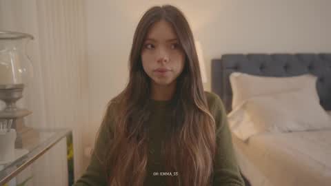 emma_lu1 online show from October 16, 3:11 pm