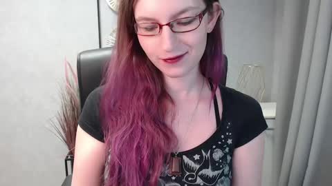 Snapshot of emma_lust94 chatting on January 26, 7:42 am emma online show from January 26, 7:42 am