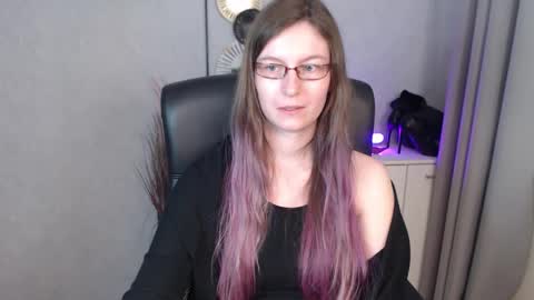 Snapshot of emma_lust94 chatting on September 29, 5:28 am emma online show from September 29, 5:28 am