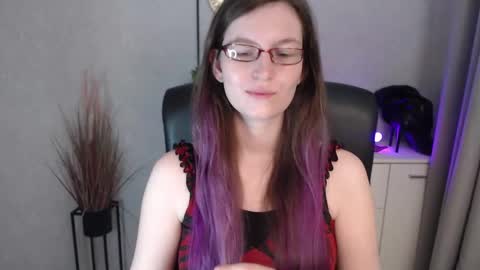 emma online show from November 28, 7:16 am