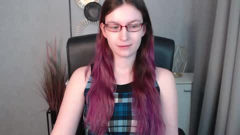 Snapshot of emma_lust94 chatting on January 29, 10:16 am emma online show from January 29, 10:16 am